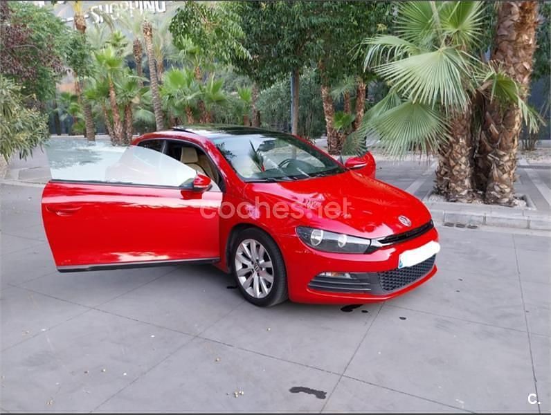 Rojo Usado 2012 VW Scirocco Coupe | 5500 € (Un poco caro) - Imagen 1/4