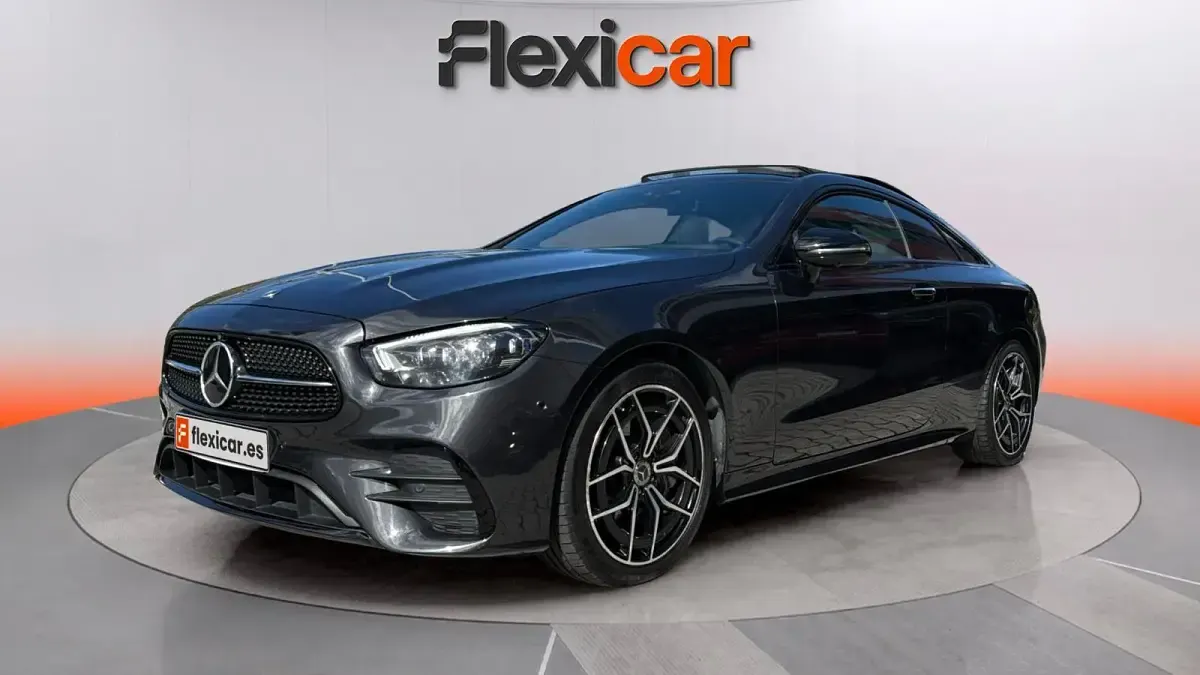 Usado Mercedes E400 330 CV (242 kW) 2021 Negro Coupe