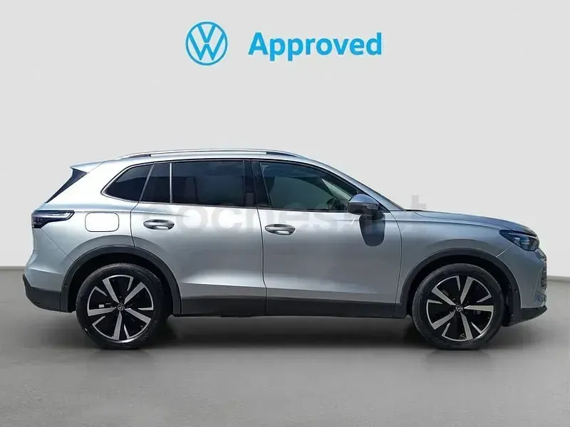 Usado VW Tiguan Life 150 CV (110 kW) 2025 Gris / plata SUV