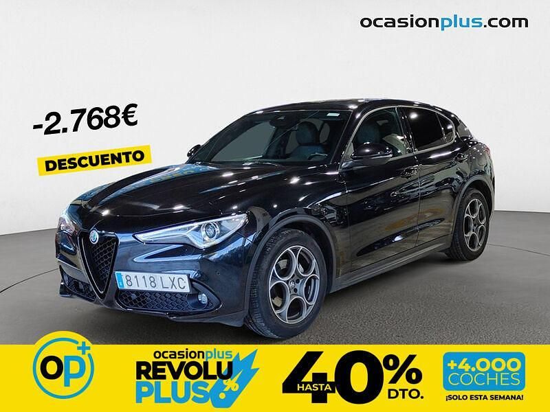 Usado Alfa Romeo Stelvio Sprint 160 CV (117 kW) 2022 Negro SUV
