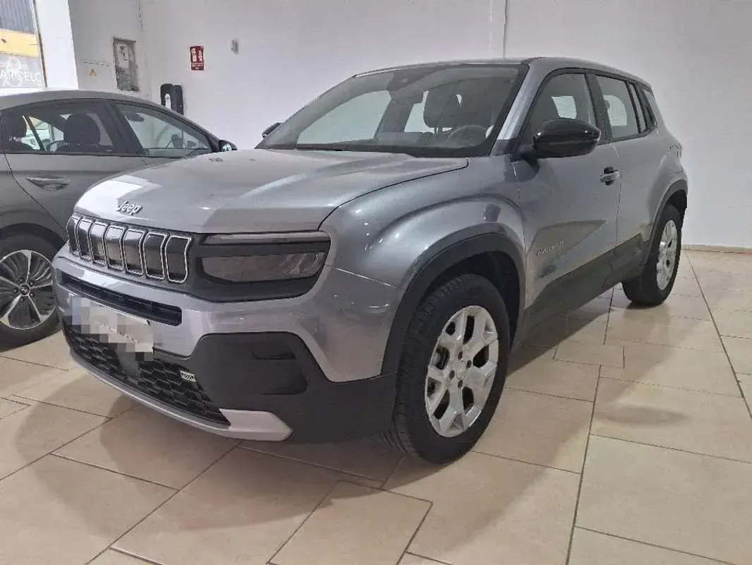 Usado Jeep Avenger Altitude 101 CV (74 kW) 2024 Gris SUV