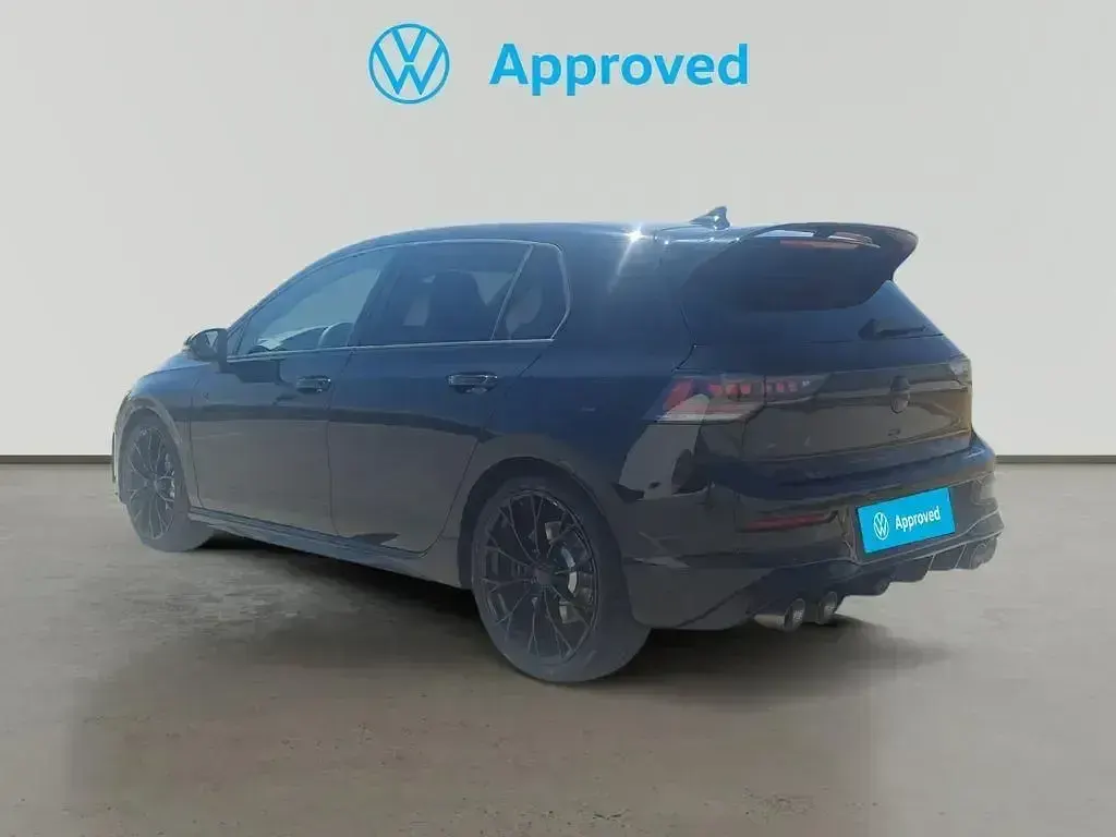 Nuevo VW Golf VIII Black Edition 333 CV (244 kW) 2026 Negro
