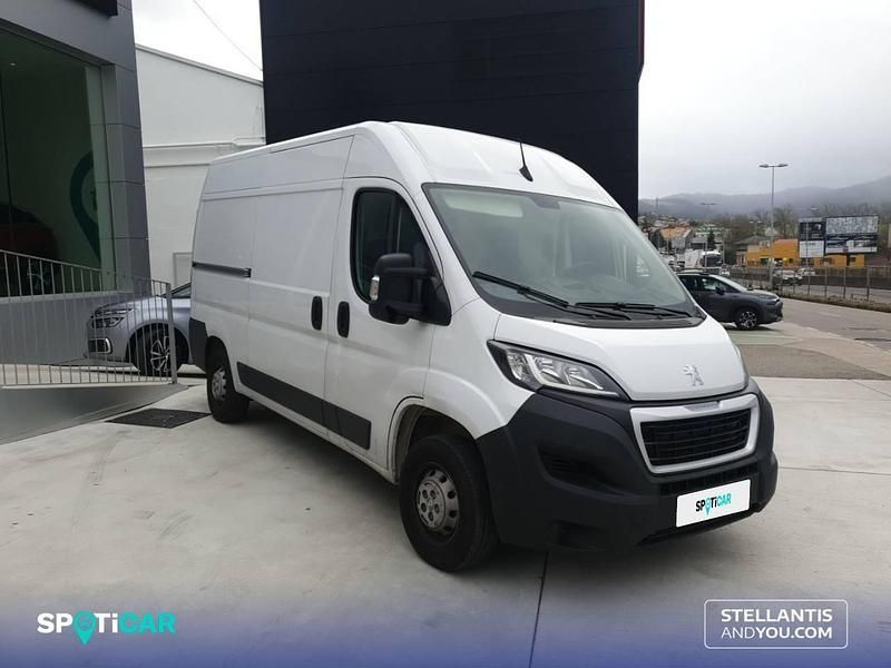 Usado Peugeot Boxer S 140 CV (102 kW) 2022 Blanco Van