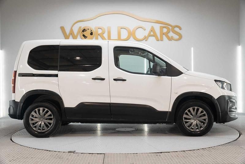 Usado Peugeot Rifter Business-Line 102 CV (75 kW) 2023 Blanco Monovolumen