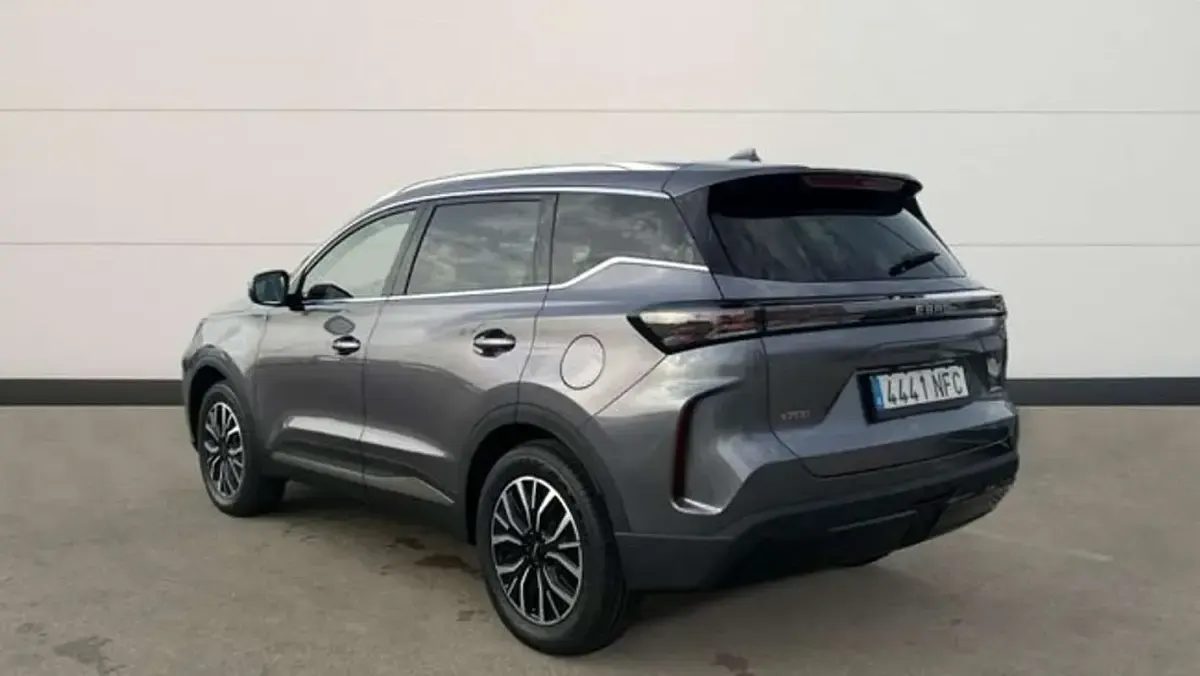 Usado Ebro s700 Luxury 347 CV (255 kW) 2025 Gris SUV
