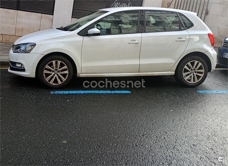 Usado VW Polo Advance 90 CV (66 kW) 2015 Blanco Berlina