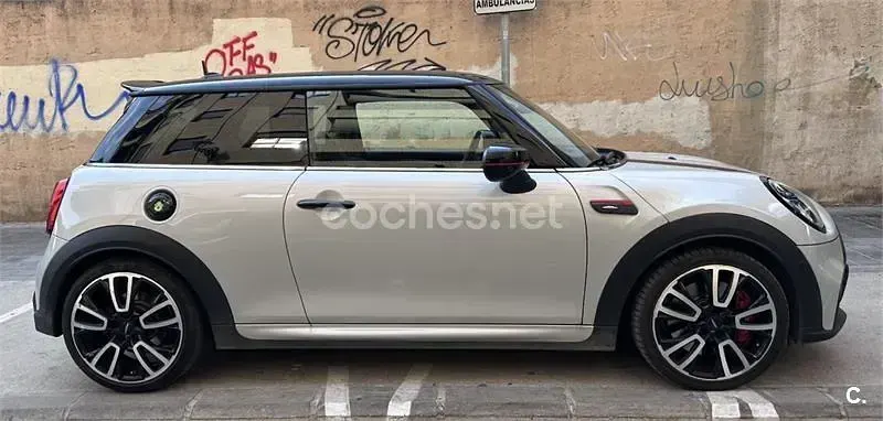 Usado Mini John Cooper Works 231 CV (169 kW) 2022 Gris / plata Utilitario