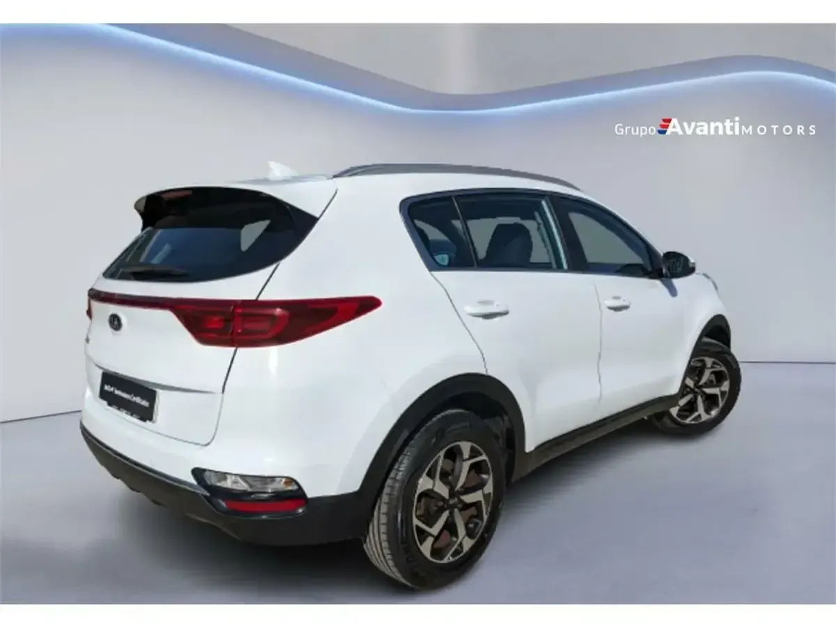 Usado Kia Sportage 132 CV (97 kW) 2019 Blanco SUV
