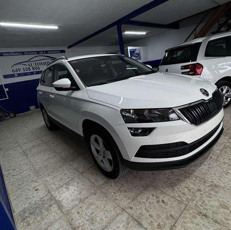 Usado Skoda Karoq Style 150 CV (110 kW) 2021 Blanco SUV