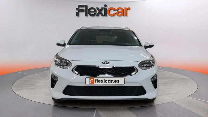 Usado Kia Ceed 137 CV (100 kW) 2021 Blanco Utilitario