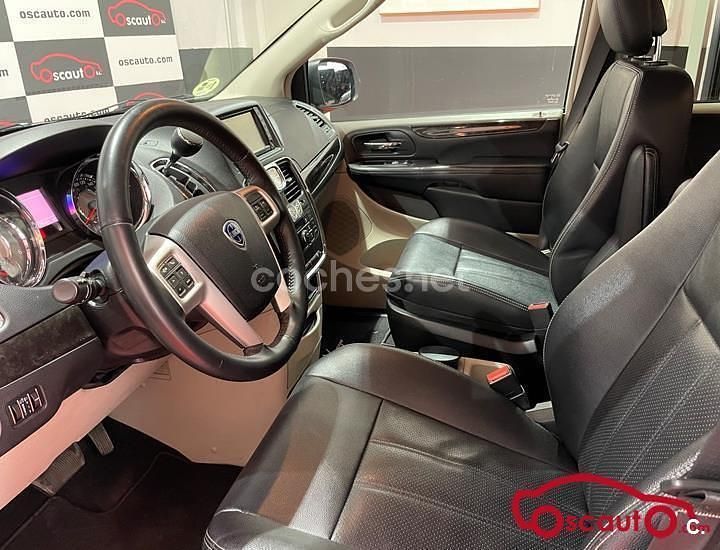 Usado Lancia Voyager Platinum 163 CV (119 kW) 2013 Negro Monovolumen