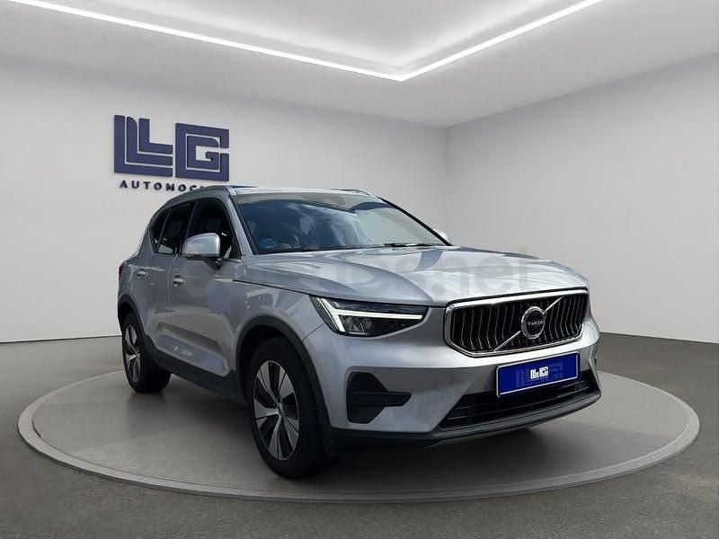 Usado Volvo XC40 Core 211 CV (155 kW) 2023 Gris / plata SUV