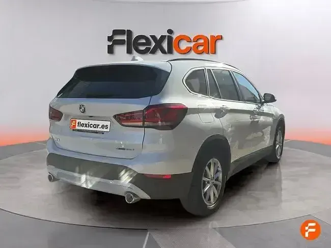 Käytetty BMW X1 150 HP (110 kW) 2021 Valkoinen Katumaasturi