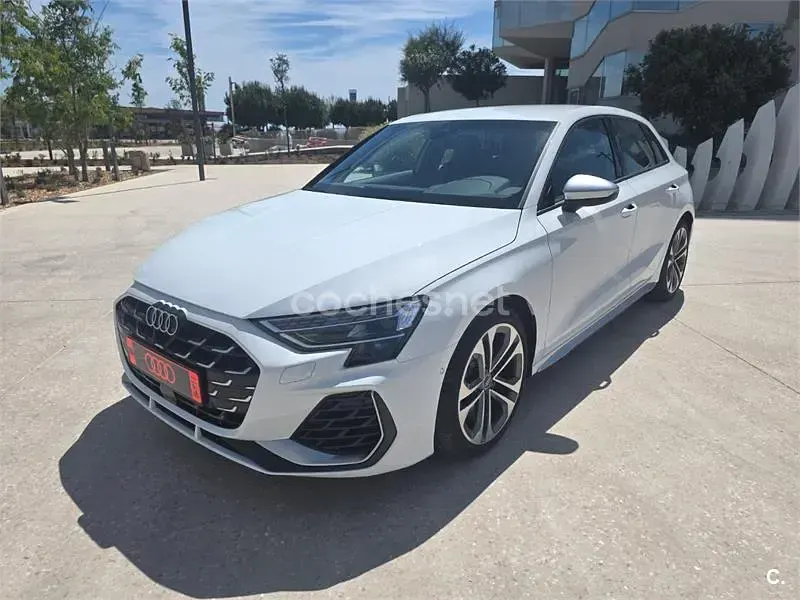 Usado Audi A3 333 CV (244 kW) 2025 Blanco Berlina