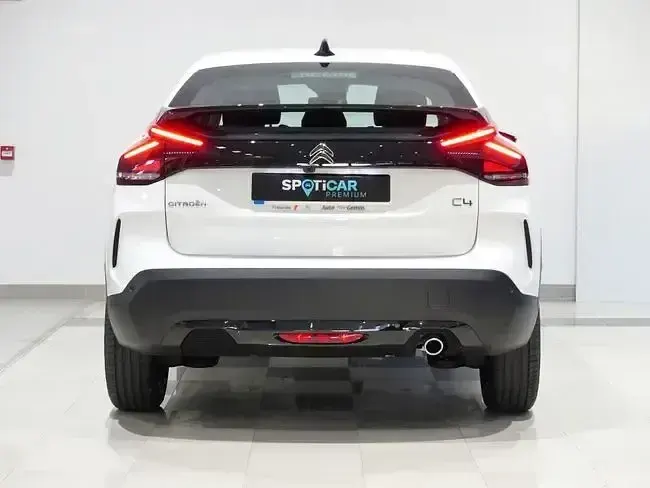 Usado Citroën C4 Feel 131 CV (96 kW) 2023 Blanco SUV