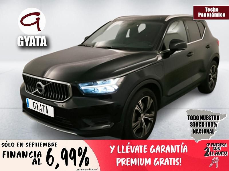 Negro Usado 2021 Volvo XC40 Inscription SUV | 30.990 € (Un poco caro) - Imagen 1/4