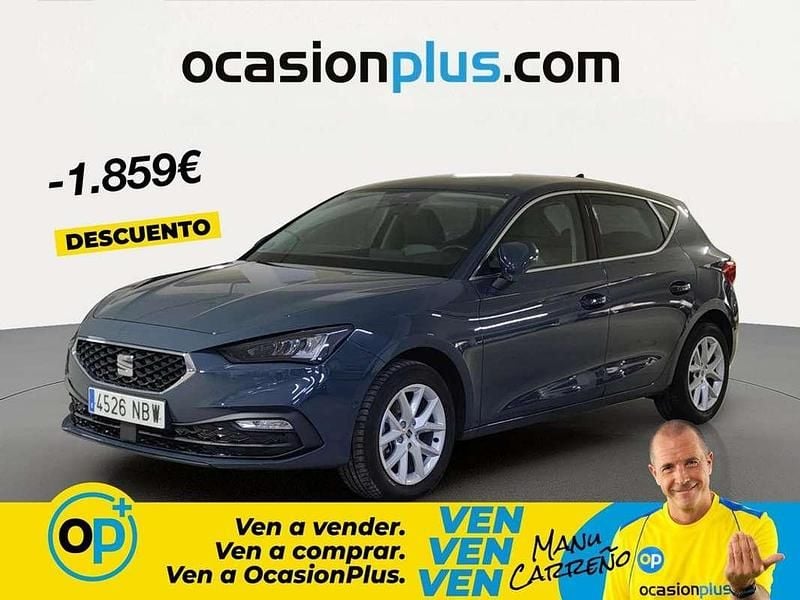 Usado Seat Leon Style 116 CV (85 kW) 2025 Azul Utilitario