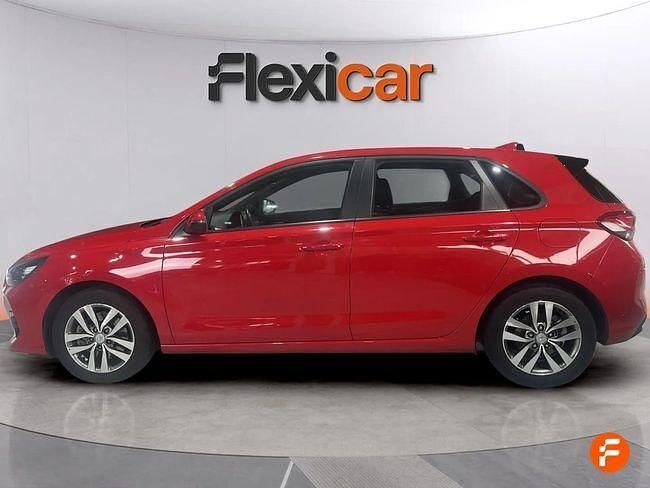 Usado Hyundai i30 120 CV (88 kW) 2020 Rojo