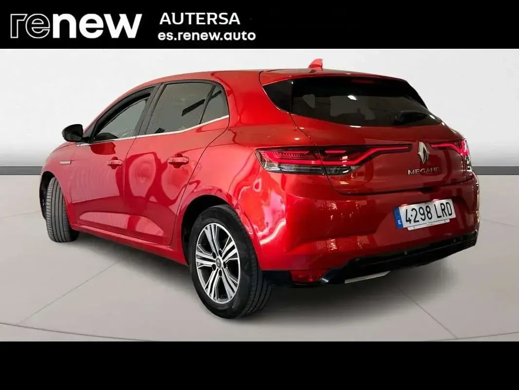 Usado Renault Mégane IV Zen 116 CV (85 kW) 2021 Rojo Utilitario