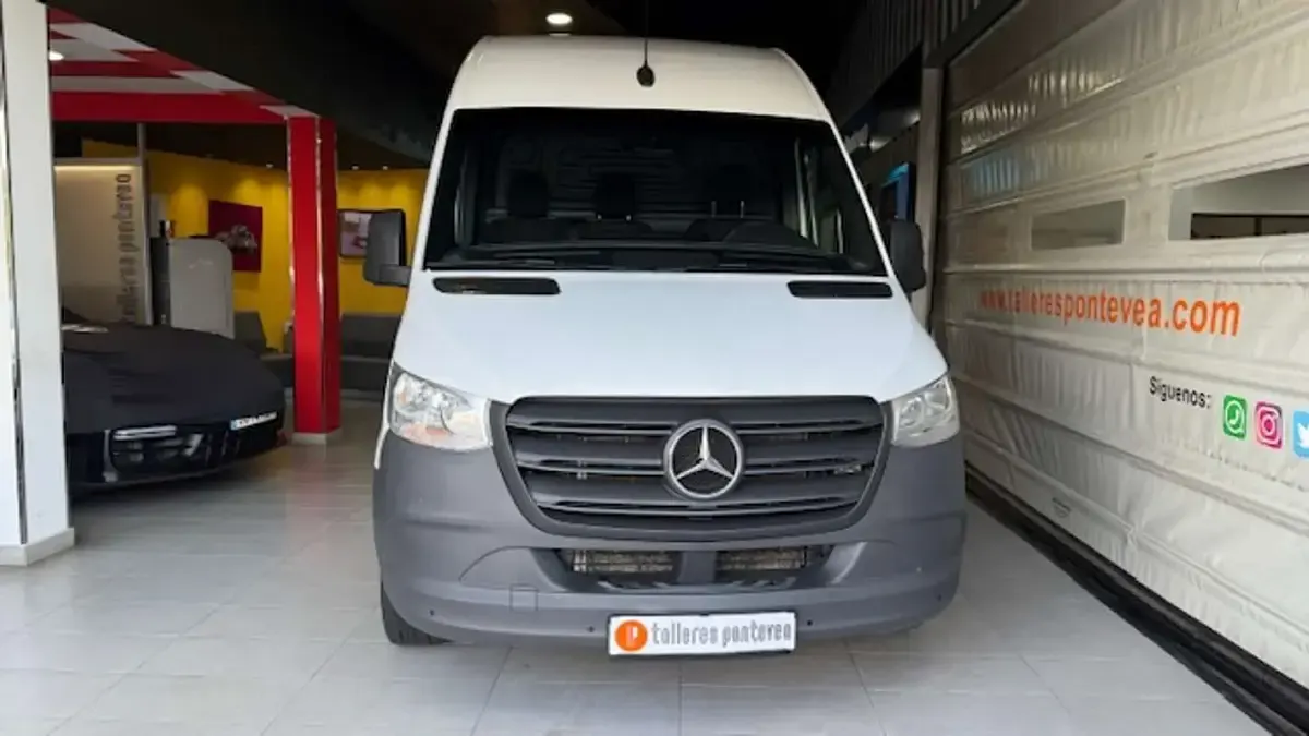 Usado Mercedes Sprinter 150 CV (110 kW) 2023 Blanco Van
