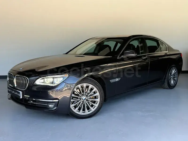 Usado BMW 740 Comfort Edition 313 CV (230 kW) 2013 Gris Berlina