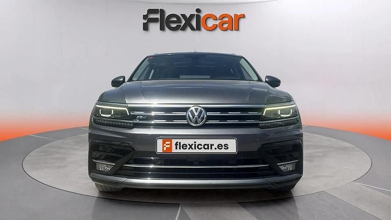 Usado VW Tiguan Sportline 150 CV (110 kW) 2019 Gris SUV