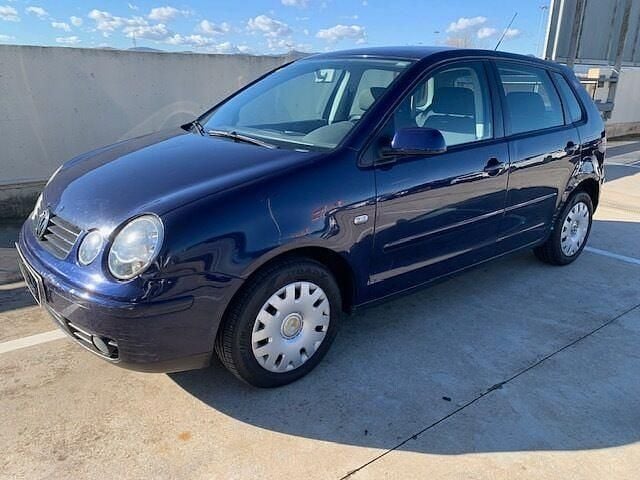 Azul Usado 2002 VW Polo Trendline Utilitario | 2900 € (Precio justo) - Imagen 1/4