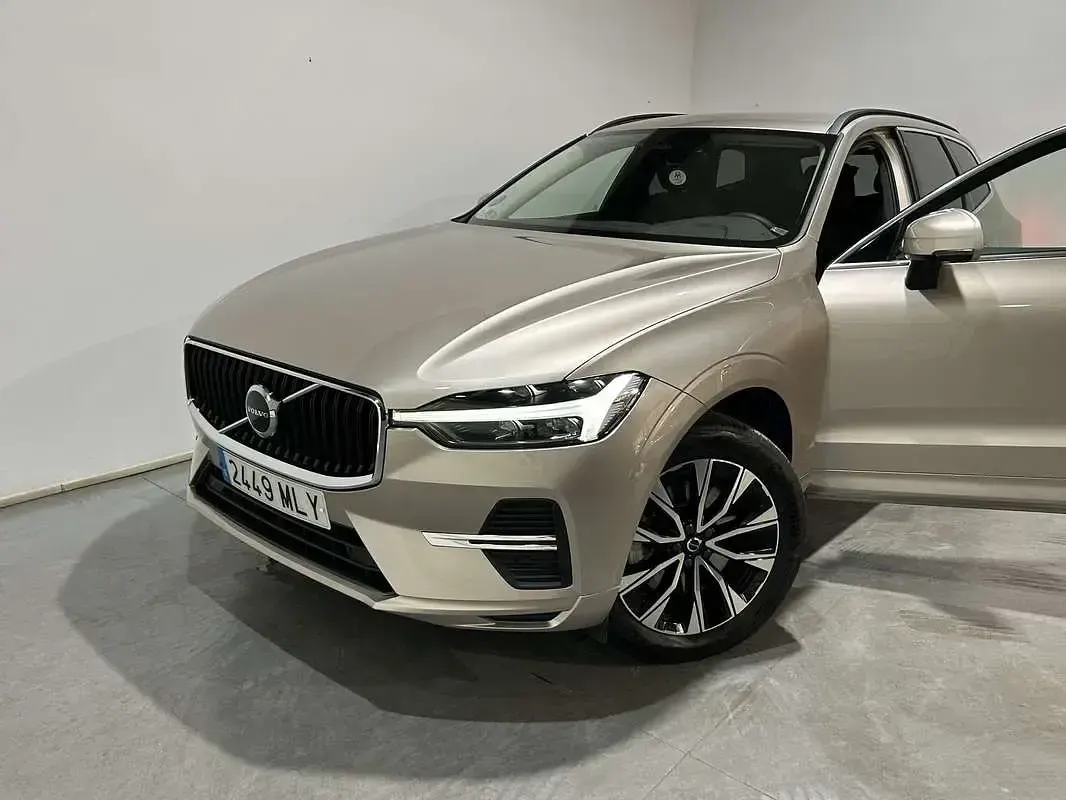 Usado Volvo XC60 Core 197 CV (144 kW) 2023 Beige SUV