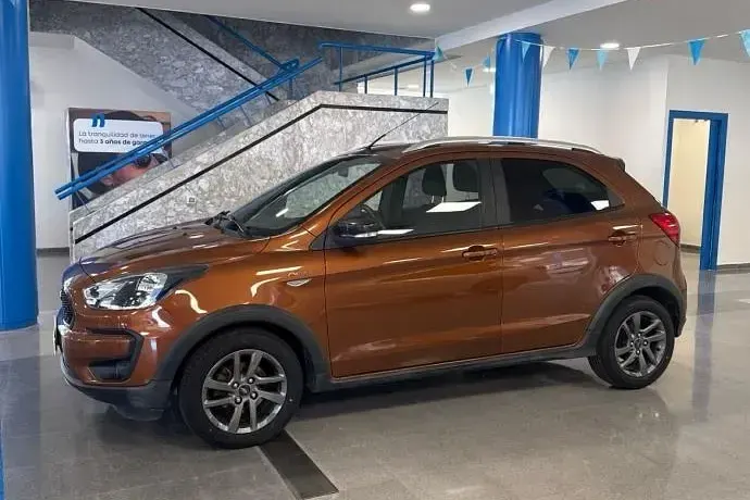 Usado Ford Ka Plus Active 85 CV (62 kW) 2018 Utilitario