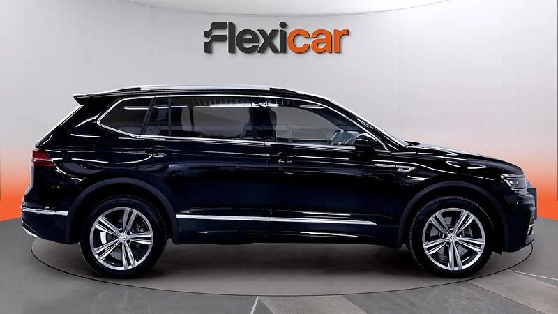 Usado VW Tiguan Allspace Sportline 150 CV (110 kW) 2021 Negro SUV