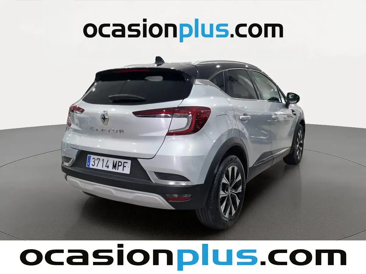 Usado Renault Captur Techno 91 CV (66 kW) 2024 Gris SUV