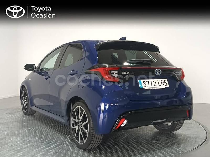 Usado Toyota Yaris Hybrid Style 116 CV (85 kW) 2021 Azul Berlina