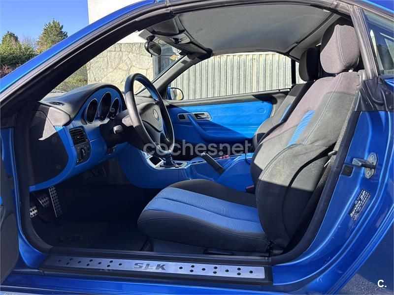 Usado Mercedes SLK200 163 CV (119 kW) 2001 Azul Descapotable