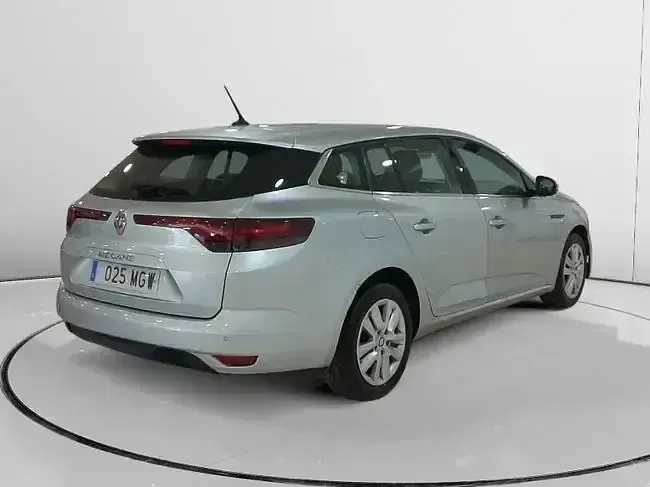 Usado Renault Mégane II Equilibre 116 CV (85 kW) 2023 Gris Berlina