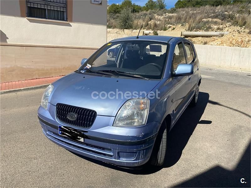 Usado Kia Picanto LX 61 CV (44 kW) 2005 Gris / plata Utilitario