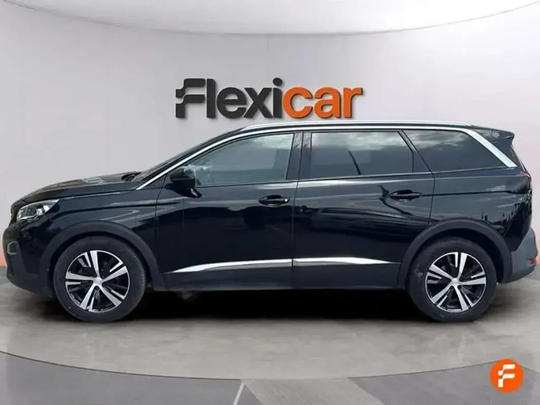 Usado Peugeot 5008 Allure 131 CV (96 kW) 2020 Negro SUV
