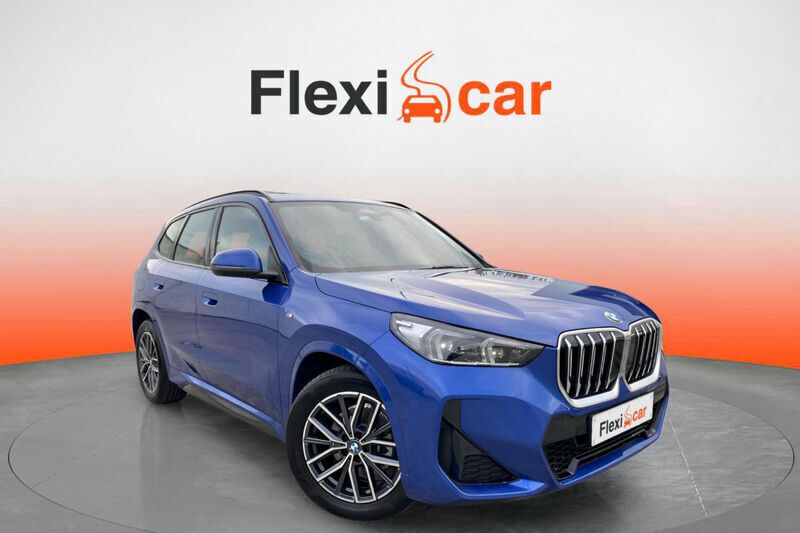 Azul Usado 2024 BMW X1 xLine SUV | 37.990 € - Imagen 1/4