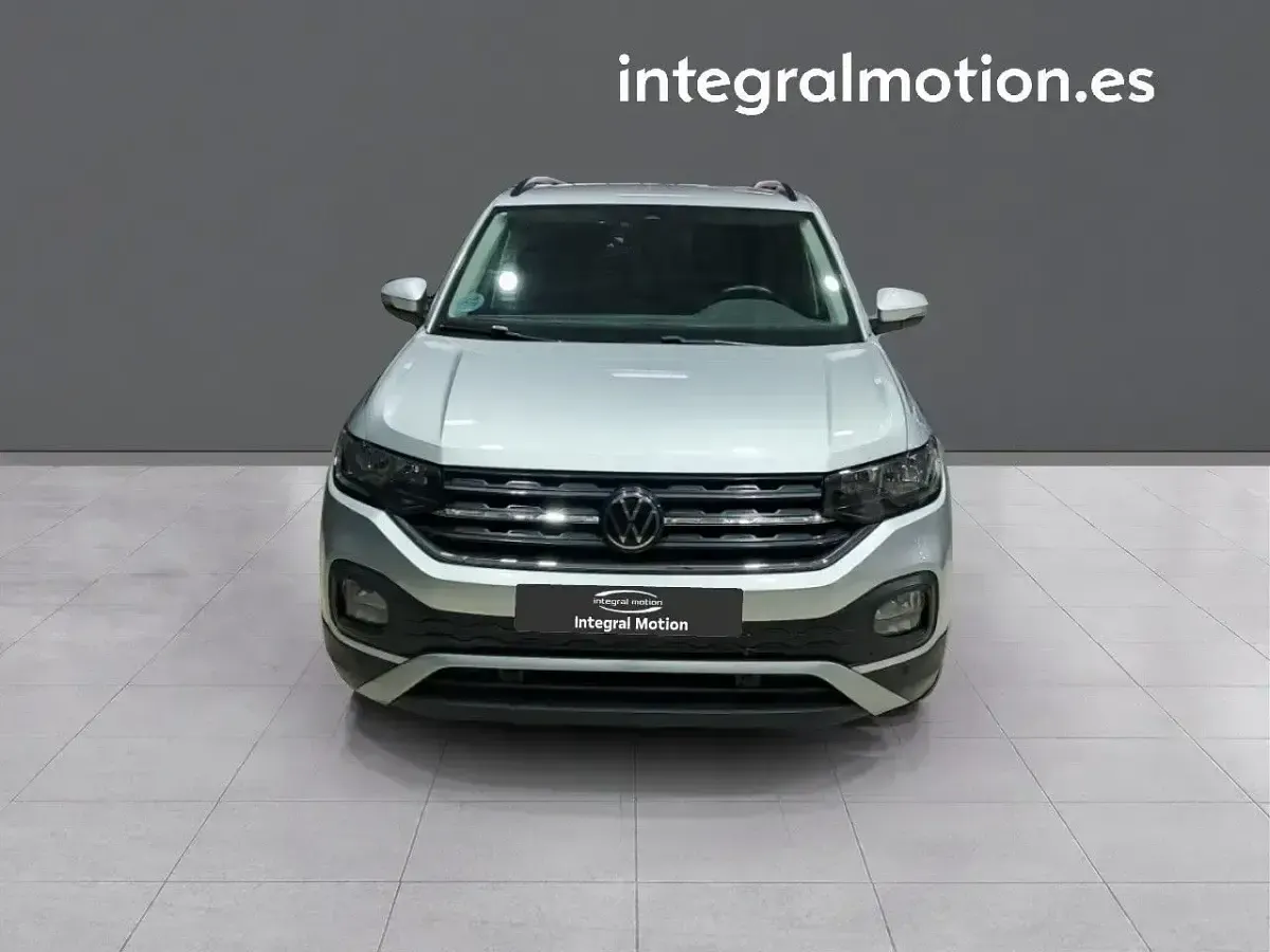Usado VW T-Cross Advance 110 CV (80 kW) 2023 Gris SUV