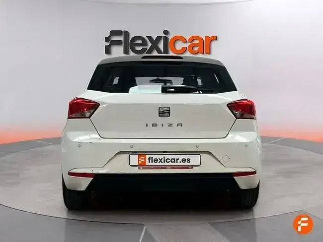 Usado Seat Ibiza Reference 80 CV (58 kW) 2019 Blanco Utilitario