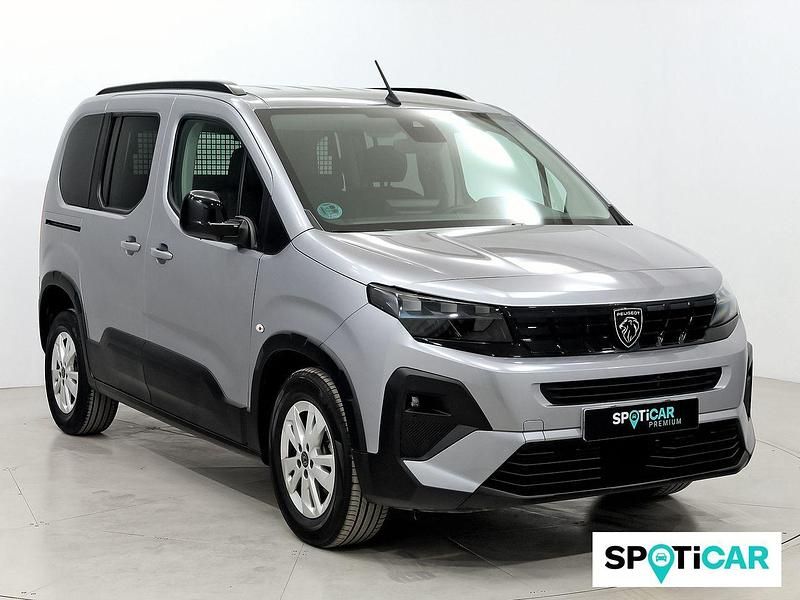 Usado Peugeot Rifter Allure 101 CV (74 kW) 2024 Gris Monovolumen