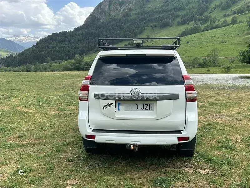 Usado Toyota Land Cruiser 177 CV (130 kW) 2017 Blanco SUV