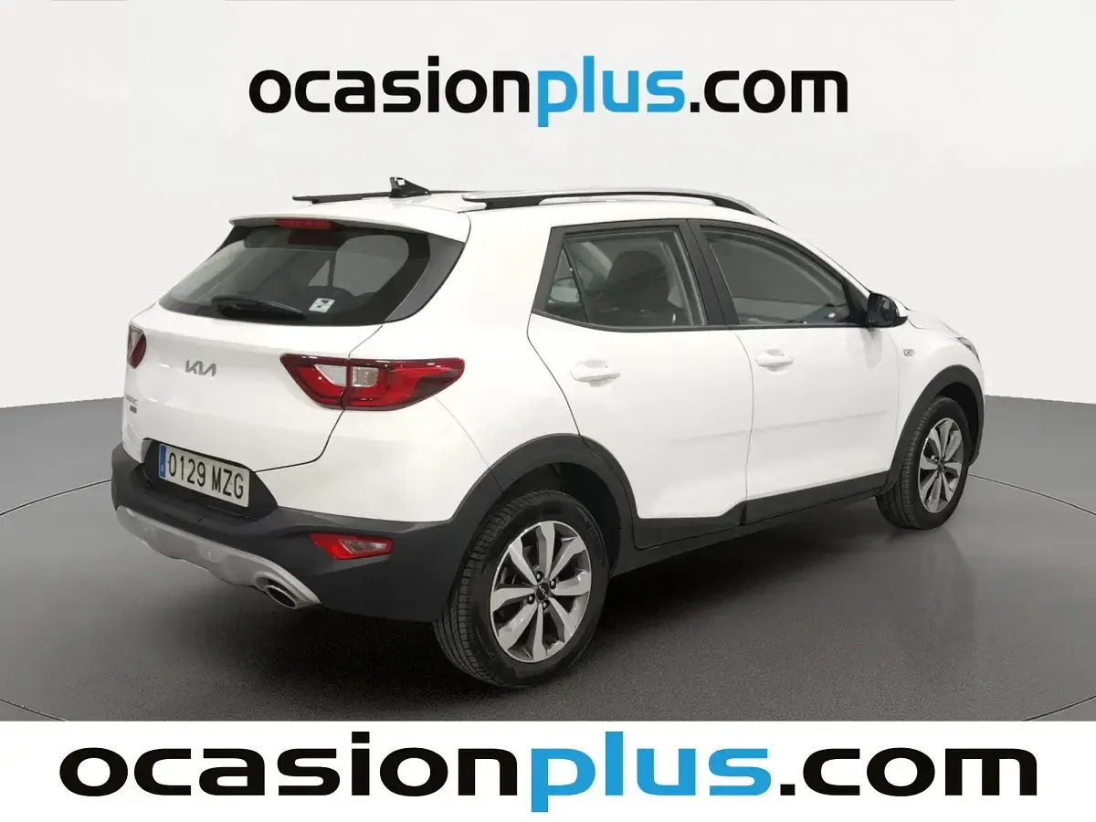 Usado Kia Stonic 101 CV (74 kW) 2025 Blanco SUV