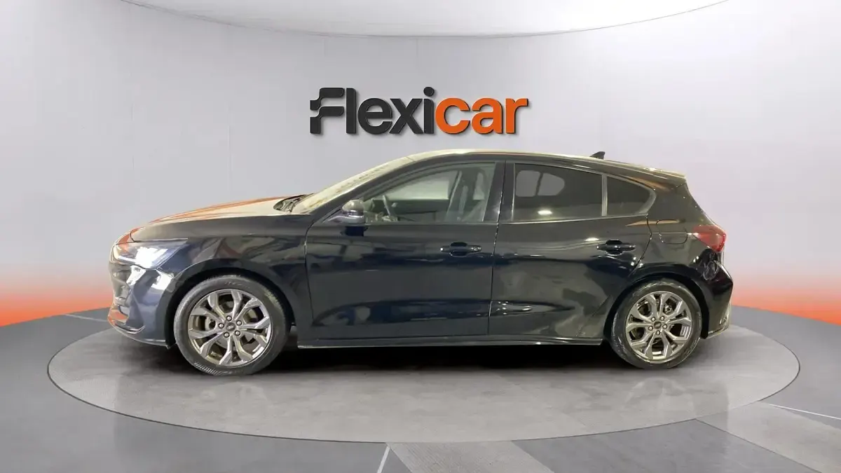 Usado Ford Focus Active 155 CV (114 kW) 2023 Negro Berlina