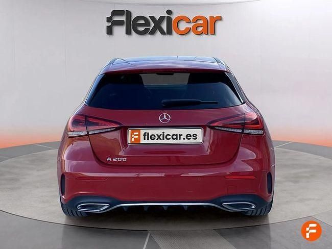 Käytetty Mercedes A200 163 HP (119 kW) 2018 Punainen Sedan