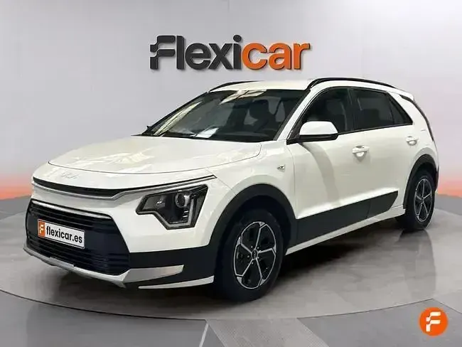 Usado Kia Niro 141 CV (103 kW) 2022 Blanco SUV