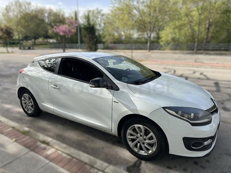 Usado Renault Mégane LIMITED 110 CV (80 kW) 2014 Blanco Coupe
