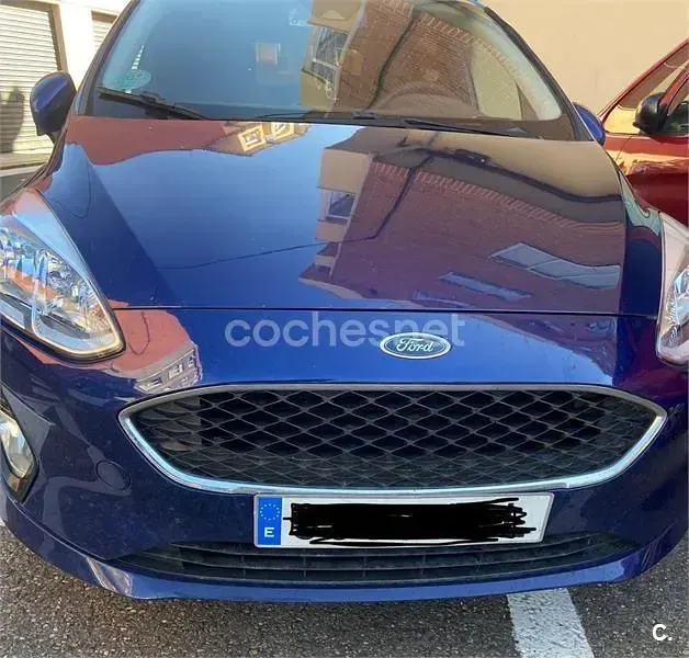 Usado Ford Fiesta Trend 85 CV (62 kW) 2018 Azul Utilitario
