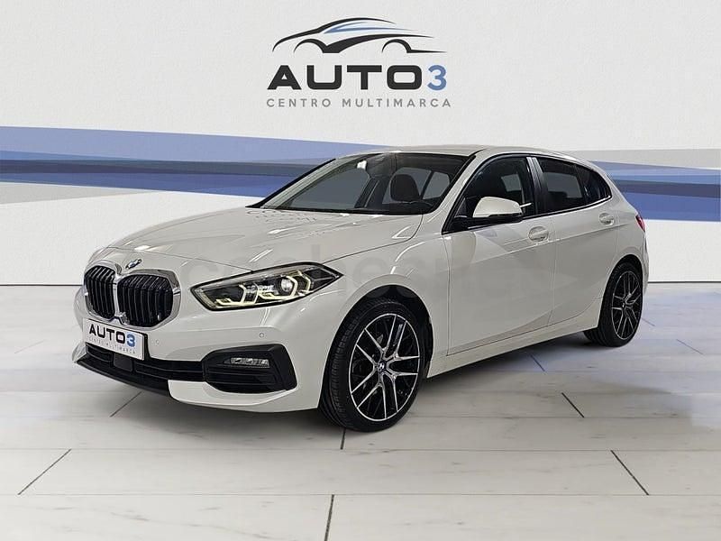 Usado BMW 118 Sport Line 150 CV (110 kW) 2022 Blanco Utilitario