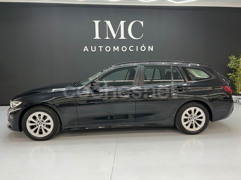 Usado BMW 318 150 CV (110 kW) 2022 Negro Familiar