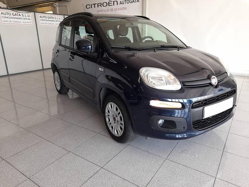 Usado Fiat Panda Lounge 69 CV (50 kW) 2020 Azul Utilitario